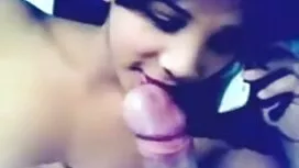 বড় সুন্দরী মহিলা দে ...