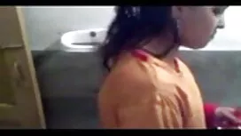 দুর্দশা, এক মহিলা বহ ...