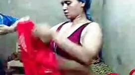 লেডীবয়, বাড়ীতে বাং ...