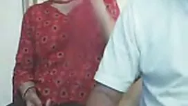 সিবিল হথর্নি-লাগানো  ...